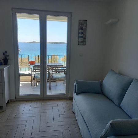 Villa Sisa Apartment Primošten Exterior foto