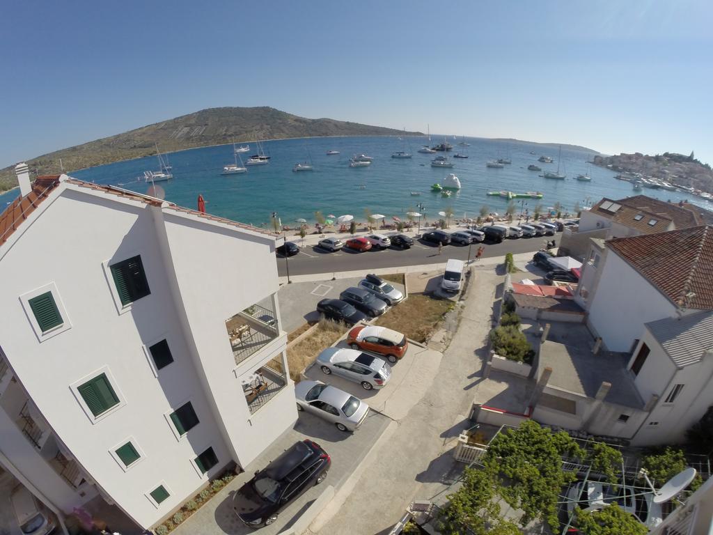 Villa Sisa Apartment Primošten Exterior foto
